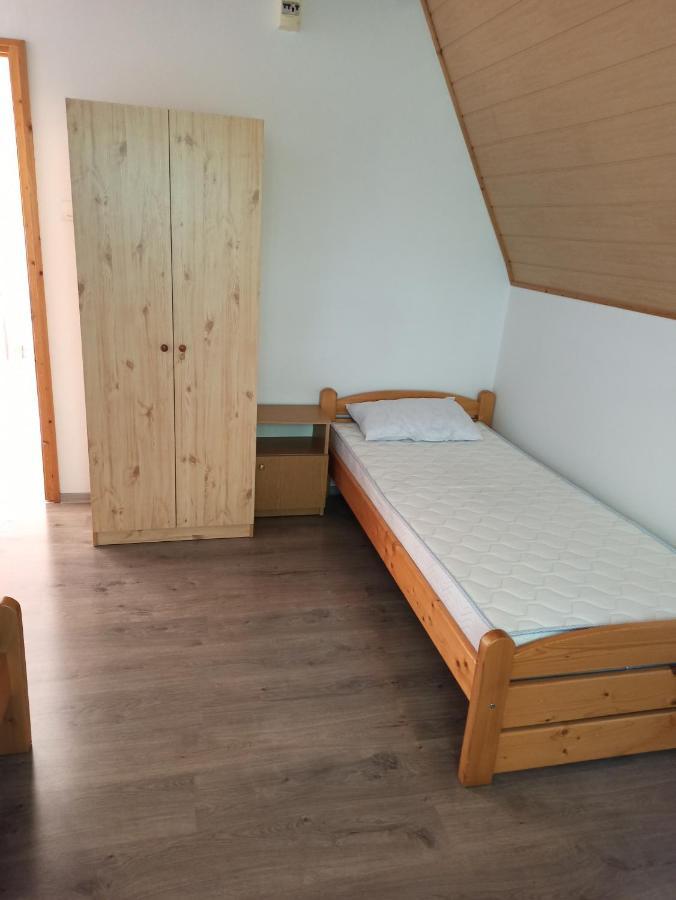 Aniko Apartmanhaz Balatonföldvár Zewnętrze zdjęcie