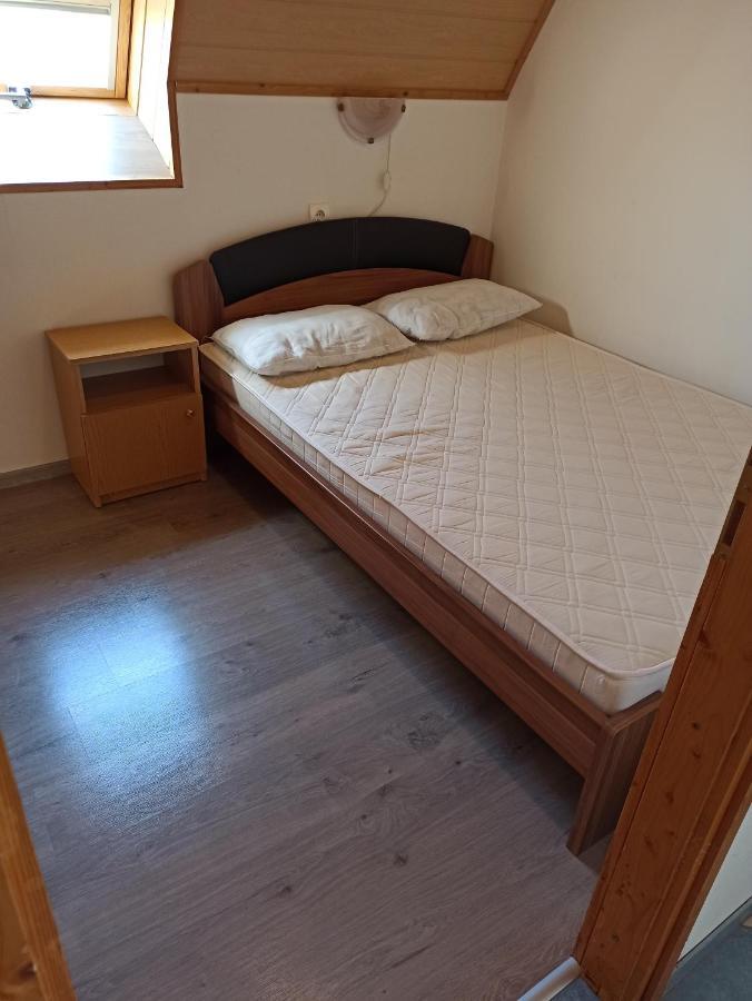Aniko Apartmanhaz Balatonföldvár Zewnętrze zdjęcie