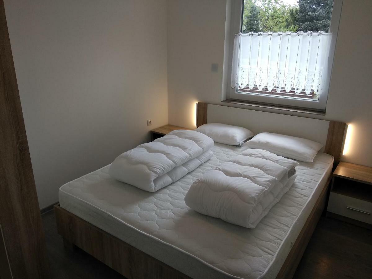 Aniko Apartmanhaz Balatonföldvár Zewnętrze zdjęcie